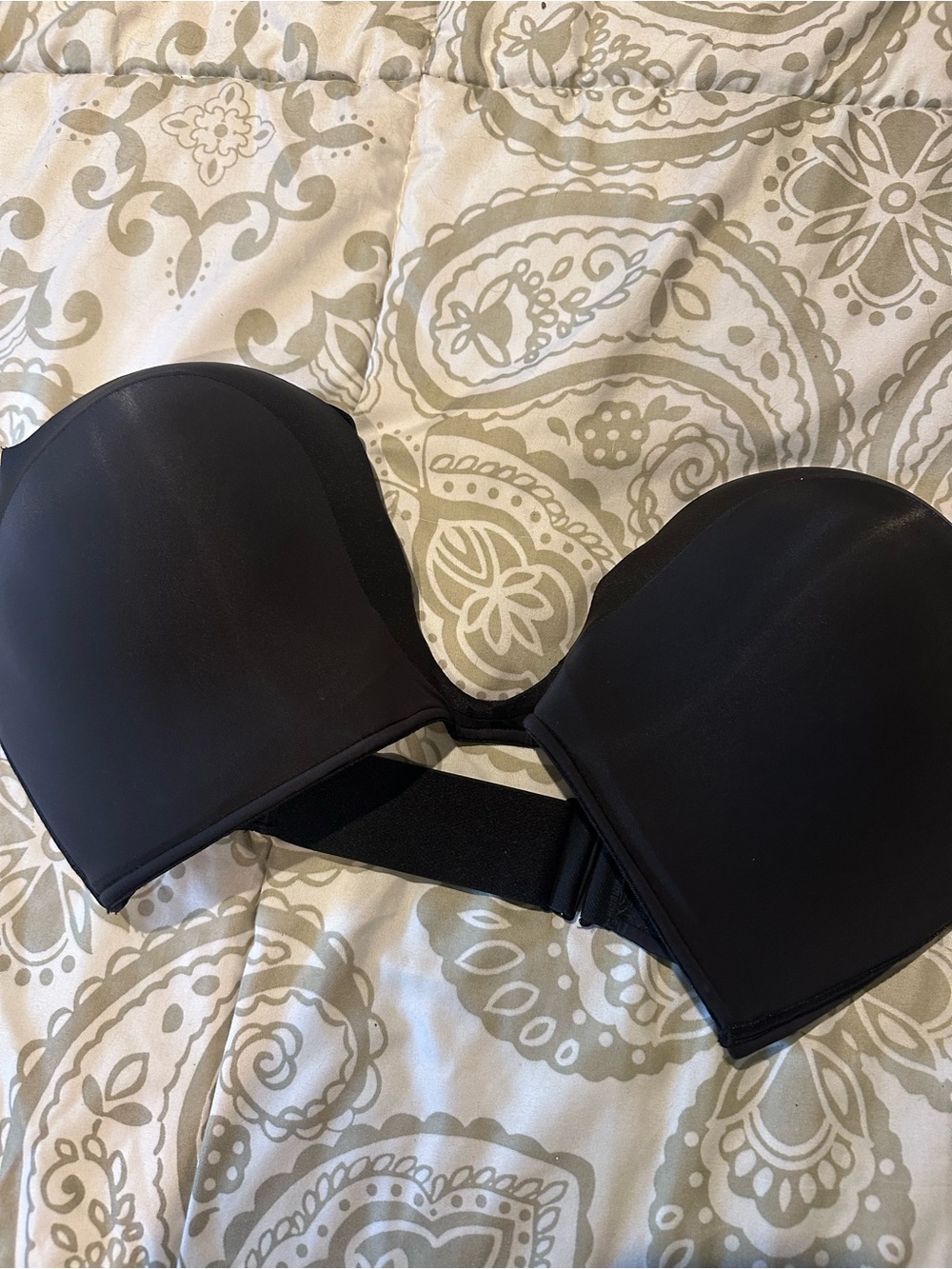 Plunging lifting Wonderbra Bra